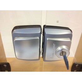 Fechadura de alta segurança para porta de vidro Mul-T-Lock